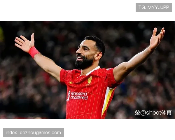 利物浦英联杯遭遇失利，萨拉赫场边吃菠萝成赛后话题